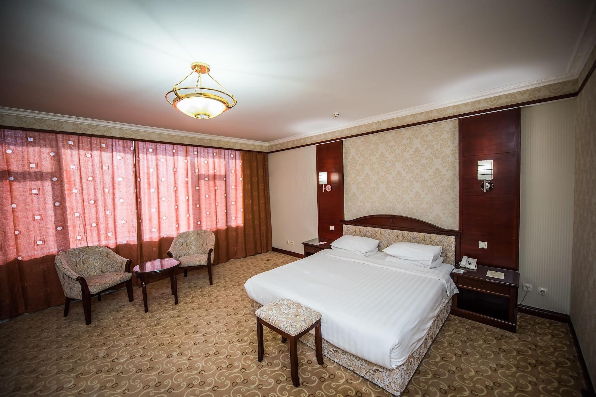 G Empire Hotel Astana Luaran gambar