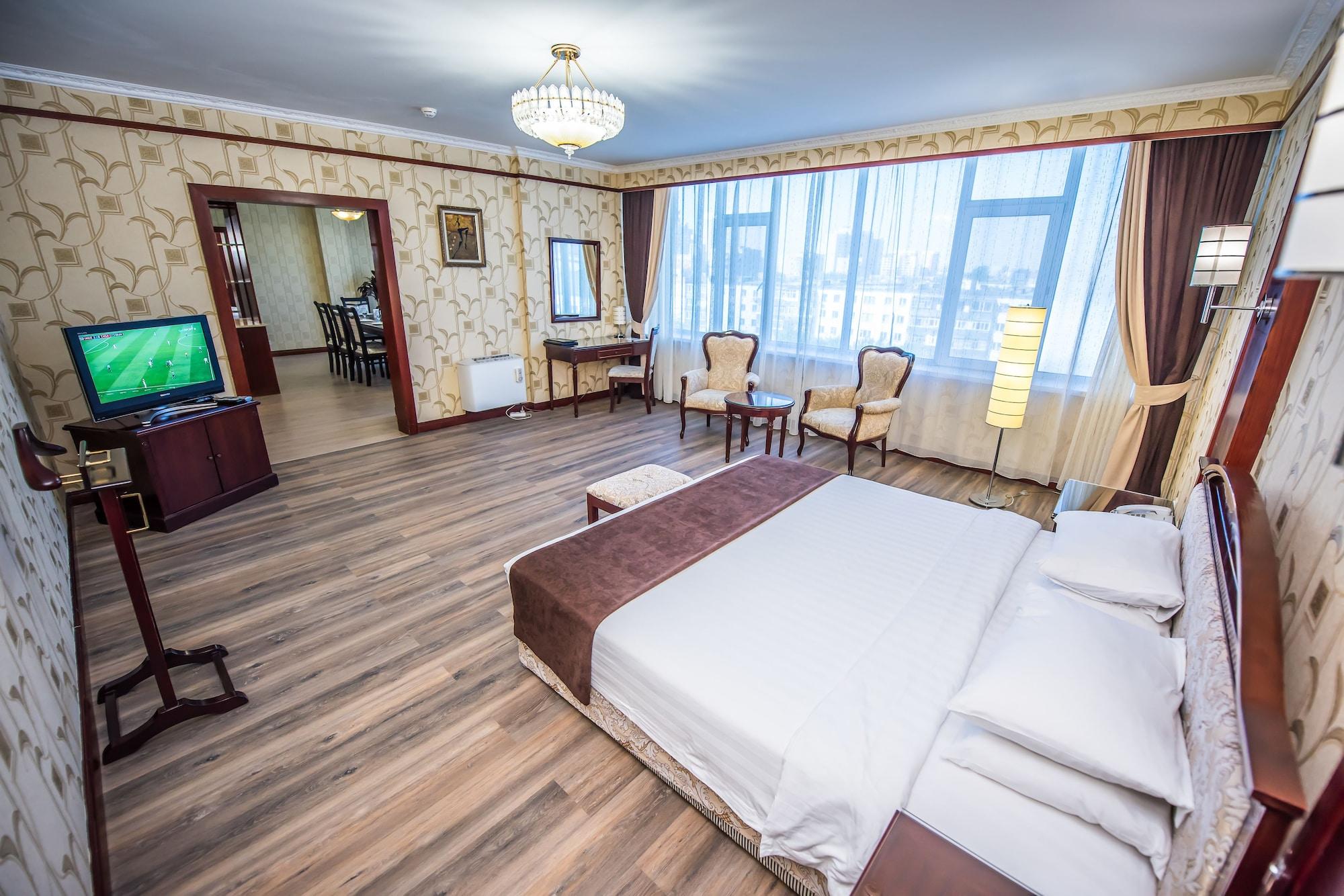 G Empire Hotel Astana Luaran gambar