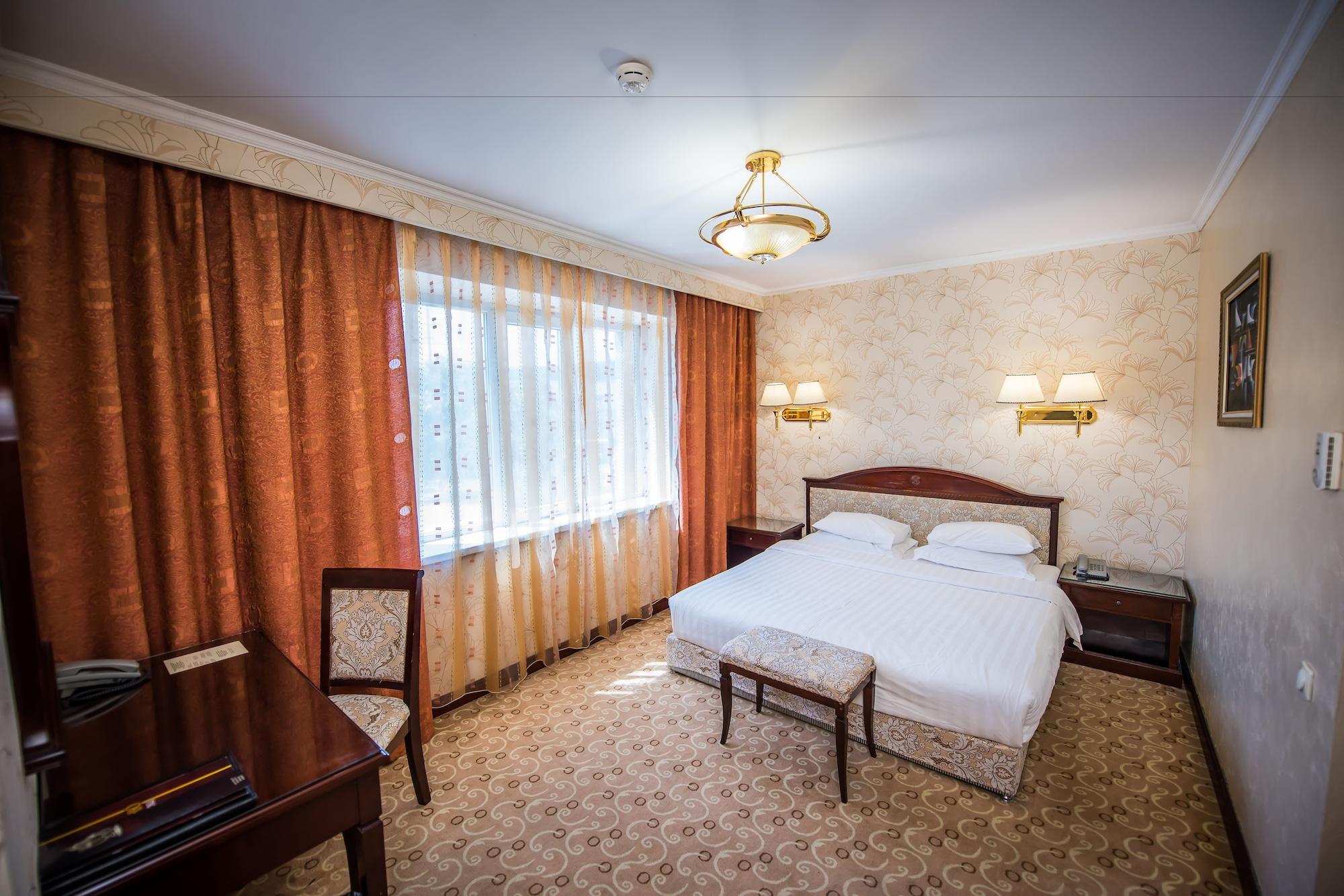 G Empire Hotel Astana Luaran gambar