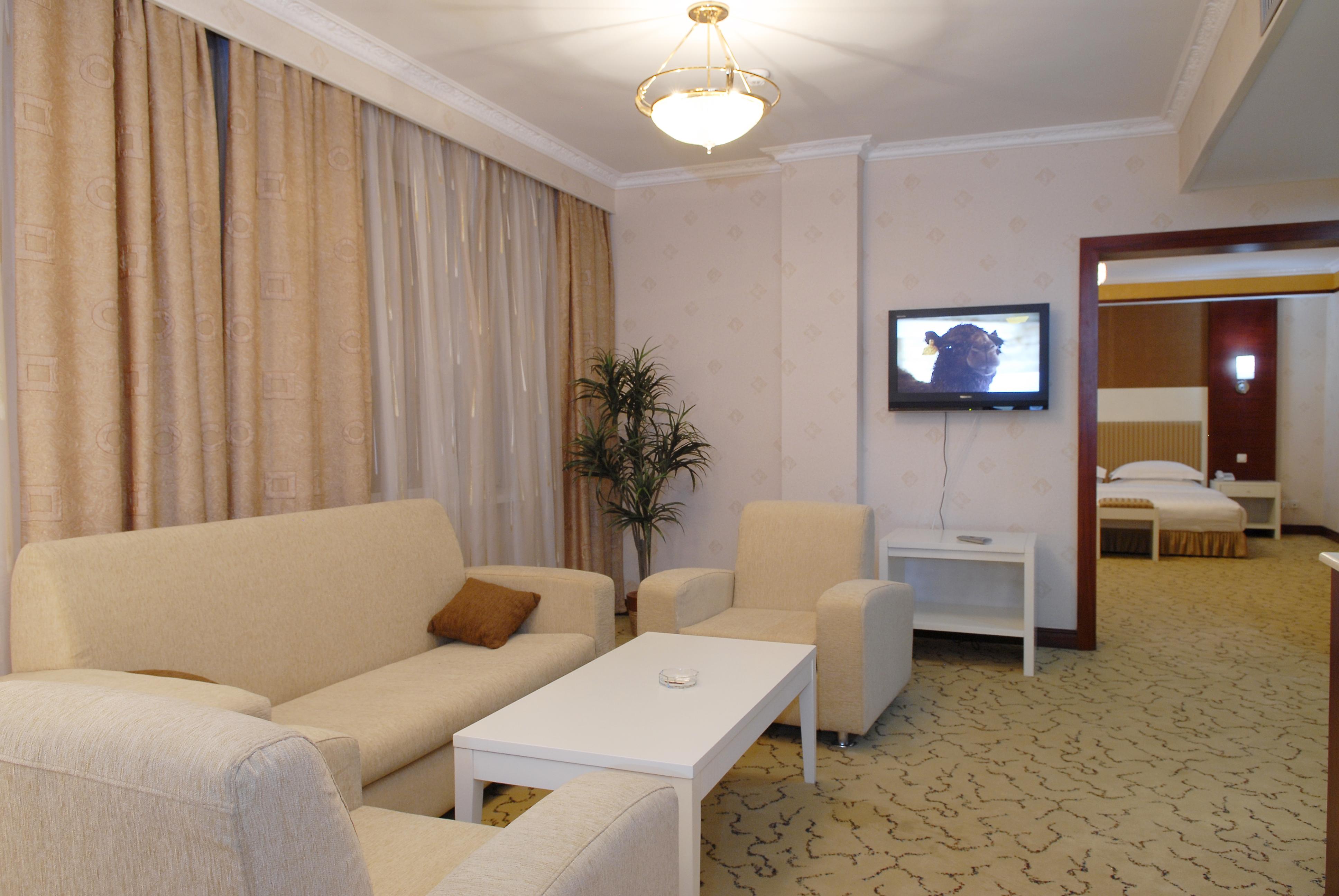 G Empire Hotel Astana Luaran gambar