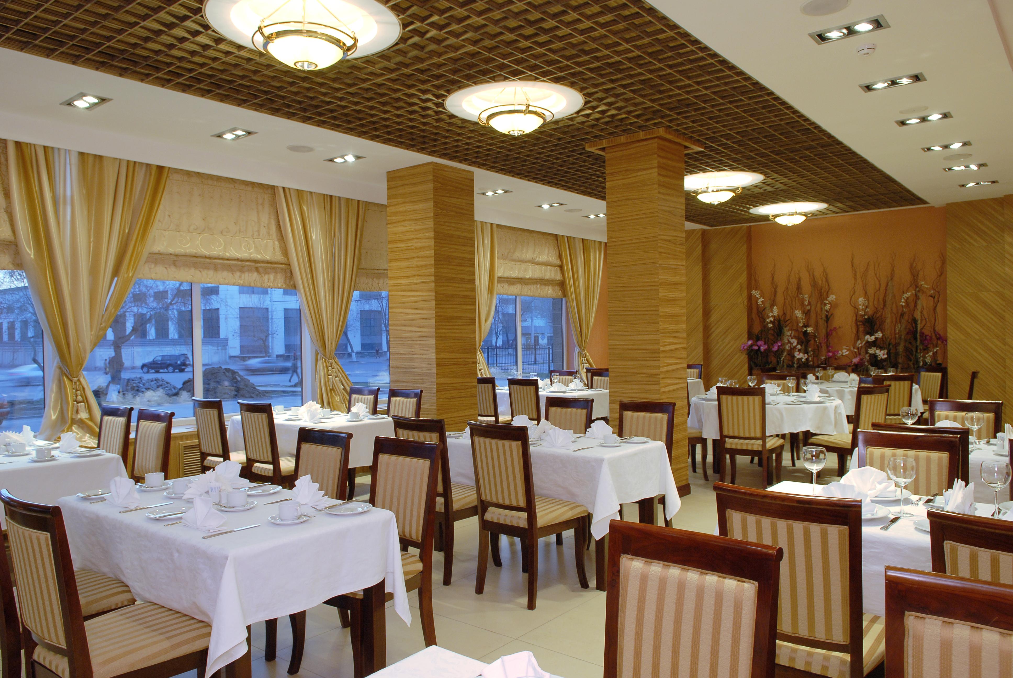 G Empire Hotel Astana Luaran gambar