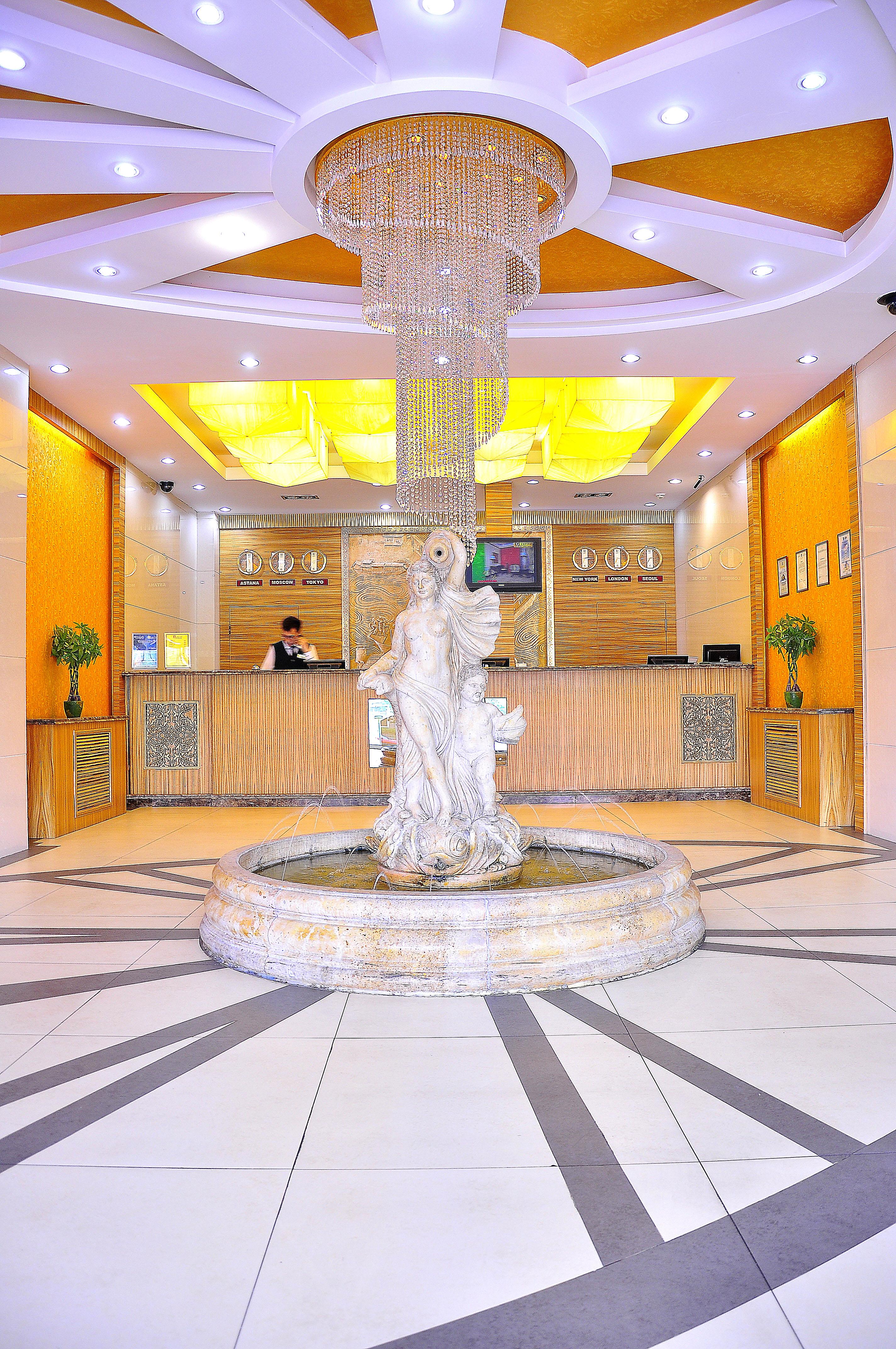 G Empire Hotel Astana Luaran gambar