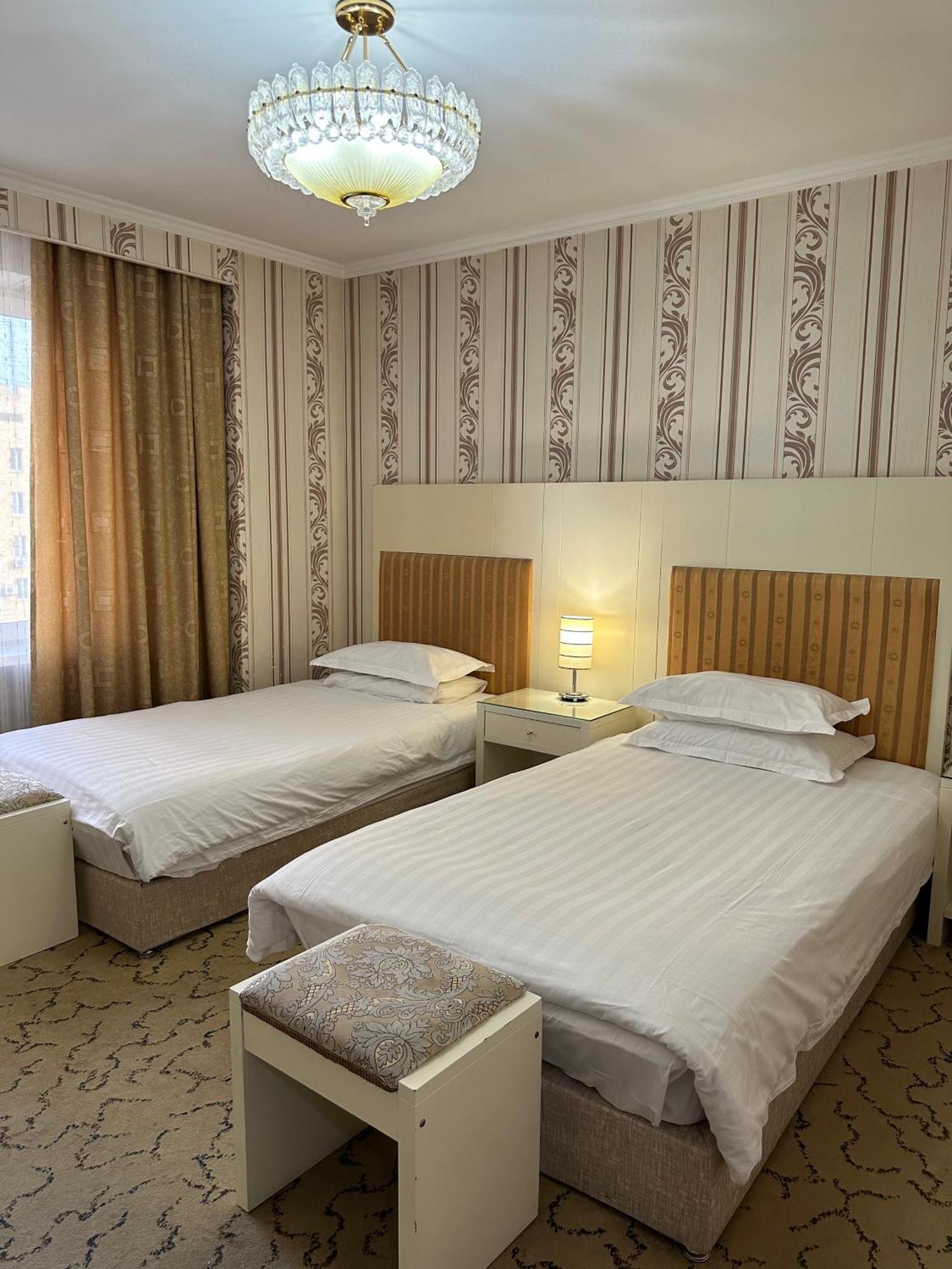G Empire Hotel Astana Luaran gambar