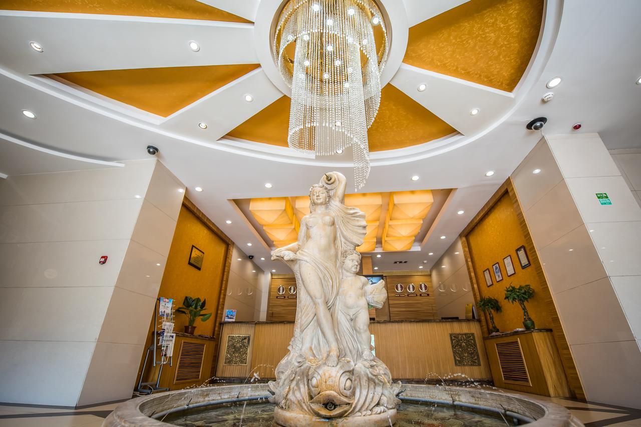G Empire Hotel Astana Luaran gambar